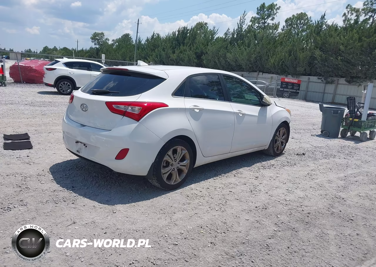 2014 Hyundai Elantra Gt VIN:KMHD35LHXEU164858 - 4