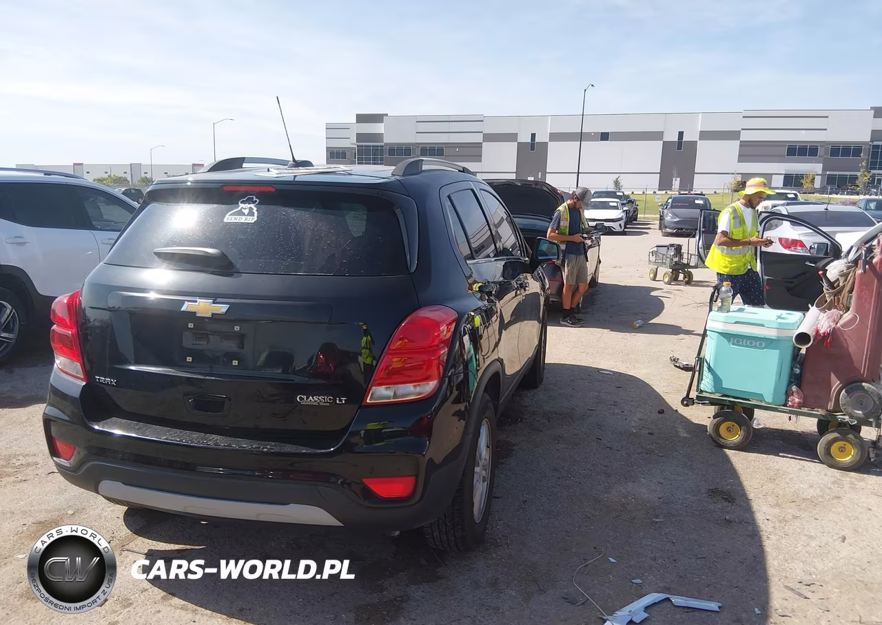 2020 Chevrolet Trax Fwd Lt VIN:KL7CJLSB1LB324896 - 4