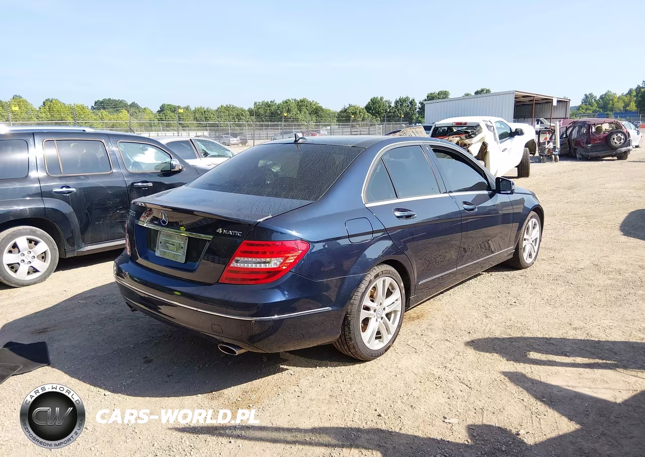 2014 Mercedes-Benz C 300 Luxury 4Matic VIN:WDDGF8AB3ER307215 - 4