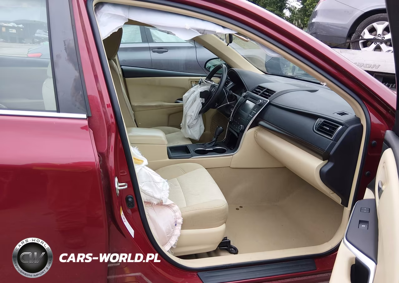 2015 Toyota Camry Le VIN:4T1BF1FK5FU929071 - 5