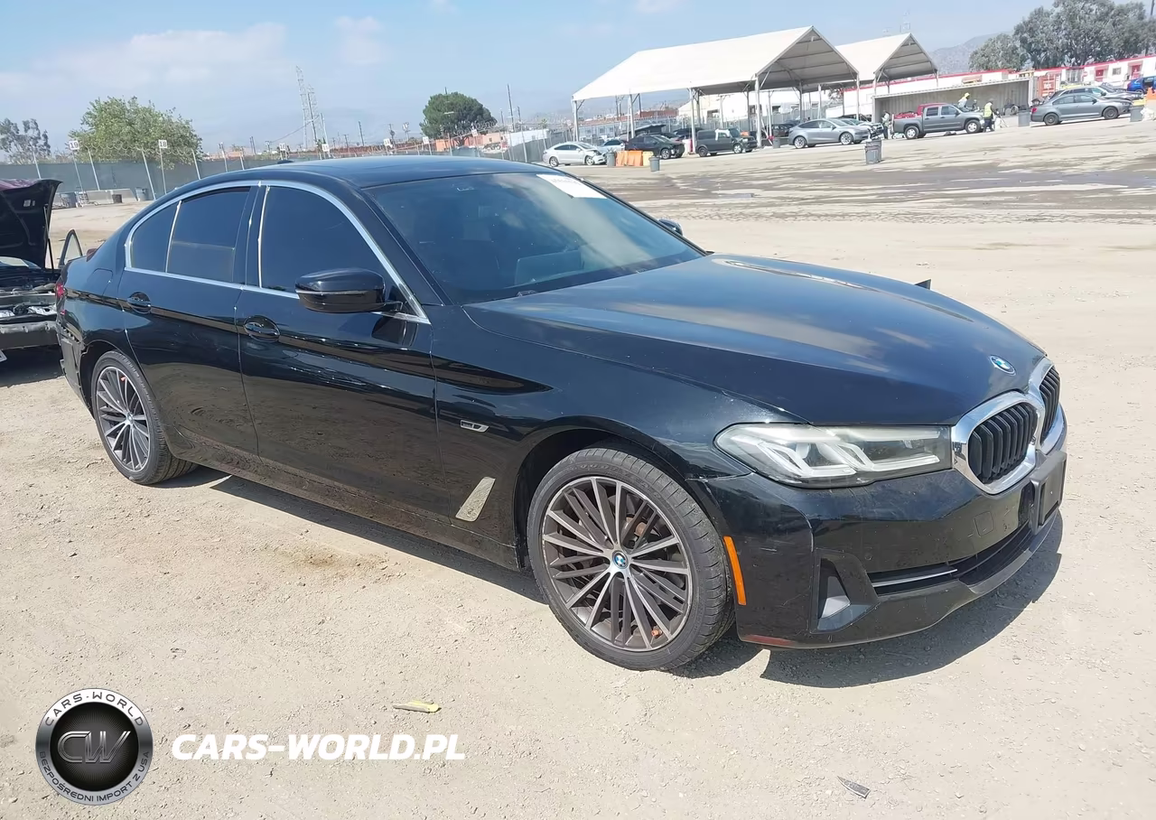2022 BMW 530E – zdjęcie 1 z 17