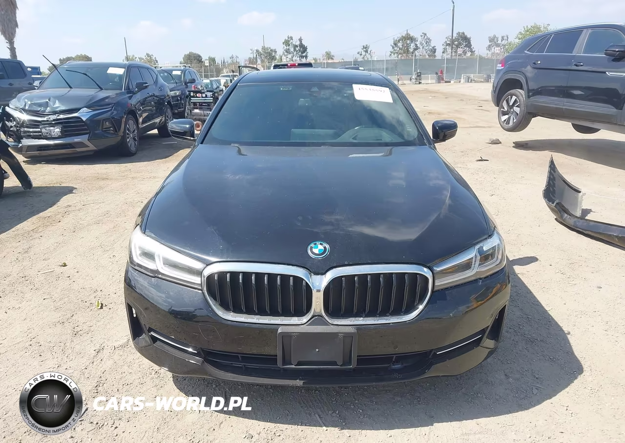 2022 BMW 530E VIN:WBA13AG03NCK10876 - 13