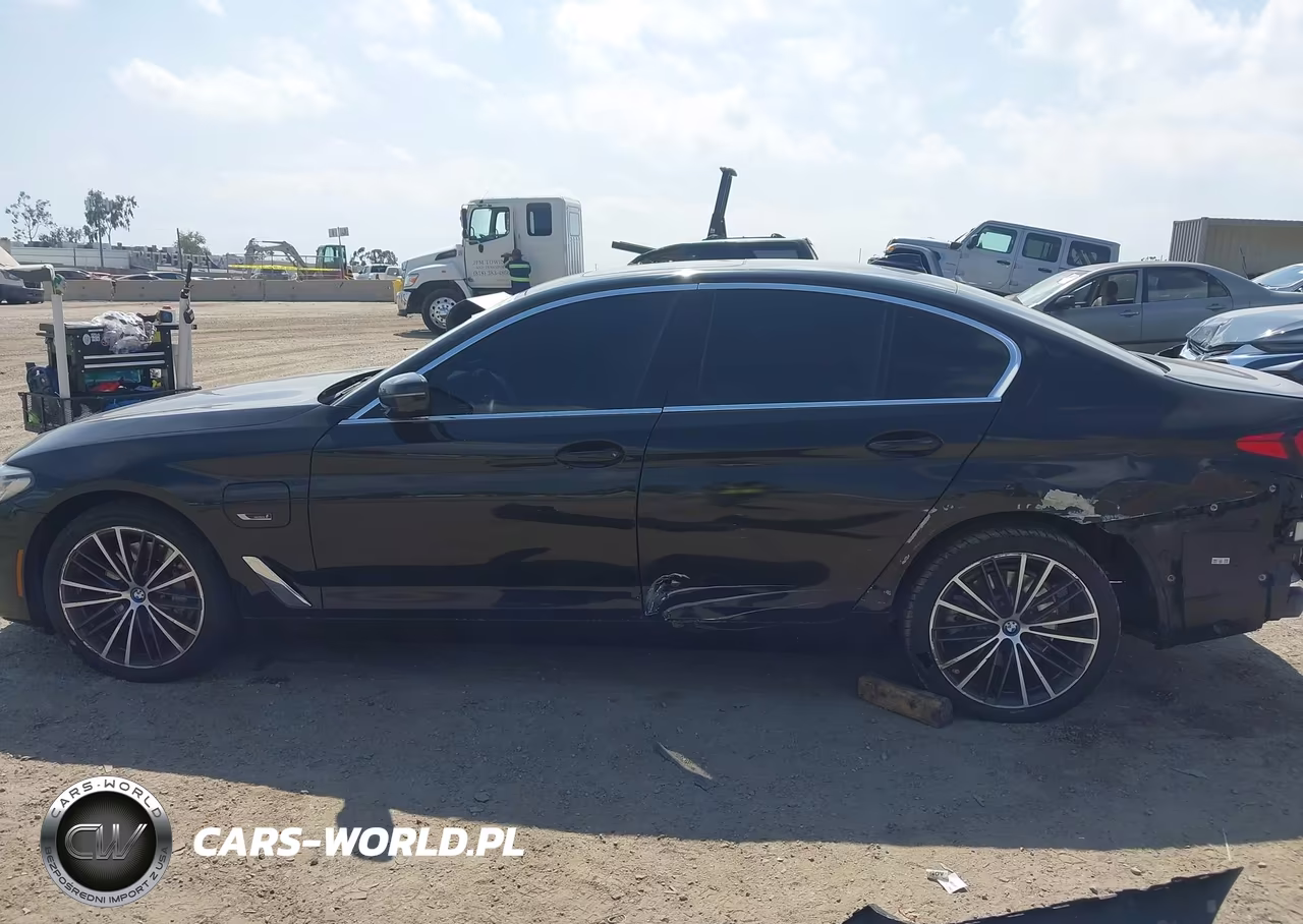 2022 BMW 530E VIN:WBA13AG03NCK10876 - 15