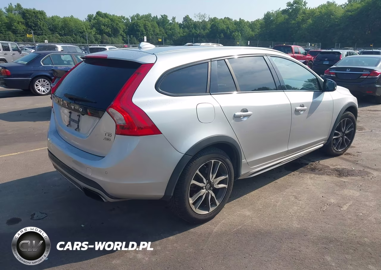 2016 Volvo V60 Cross Country T5 VIN:YV4612HK0G1013244 - 4