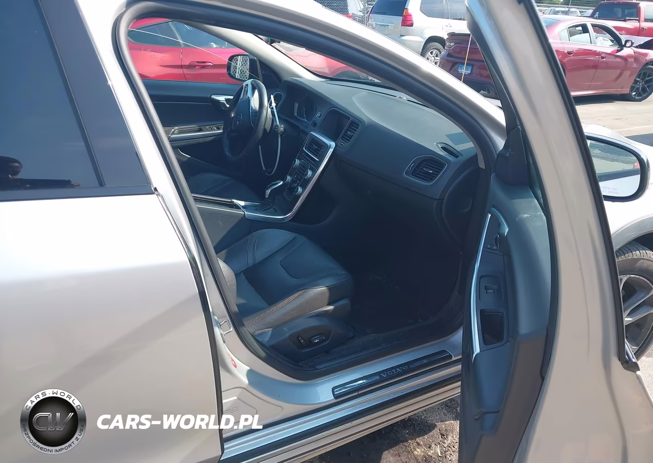 2016 Volvo V60 Cross Country T5 VIN:YV4612HK0G1013244 - 5