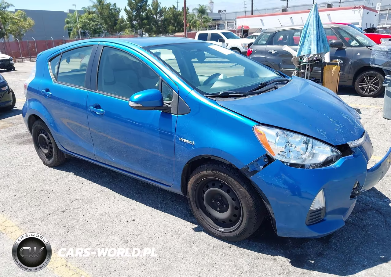 2014 Toyota Prius C One