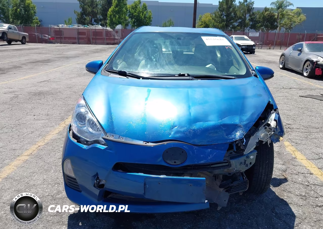 2014 Toyota Prius C One VIN:JTDKDTB35E1565819 - 12
