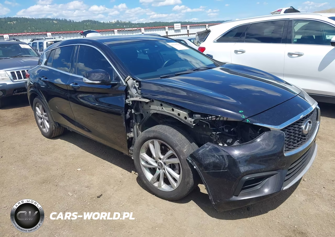 2017 Infiniti Qx30