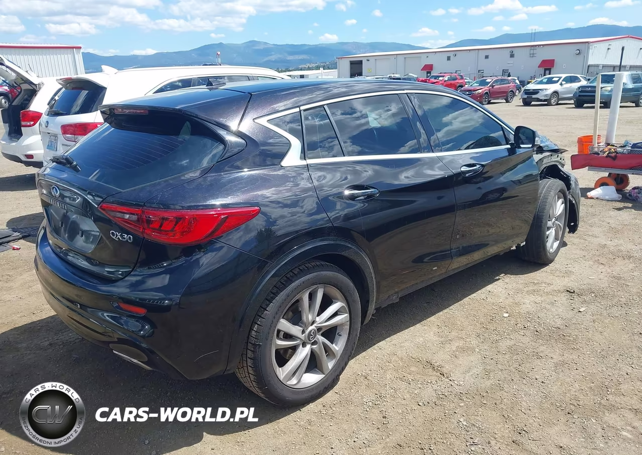 2017 Infiniti Qx30 VIN:SJKCH5CP1HA017548 - 4