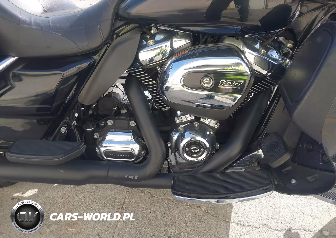2019 Harley-Davidson Flhtcu VIN:1HD1FCC31KB676151 - 8