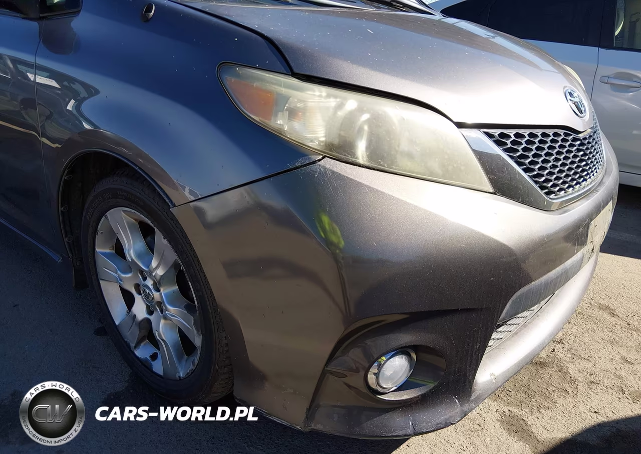 2011 Toyota Sienna Se VIN:5TDXK3DC9BS035618 - 6
