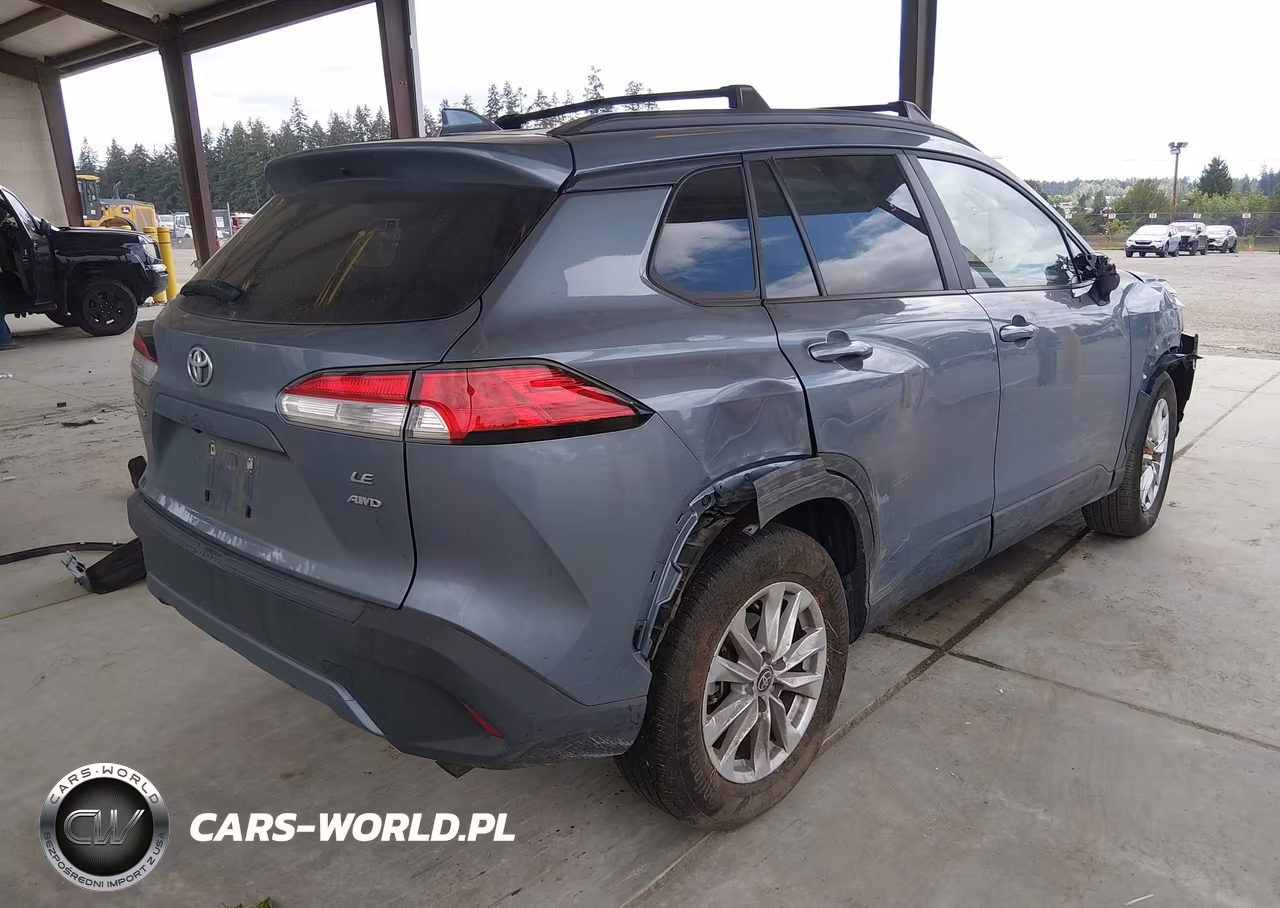 2022 Toyota Corolla Cross Le VIN:7MUBAABG9NV036446 - 4