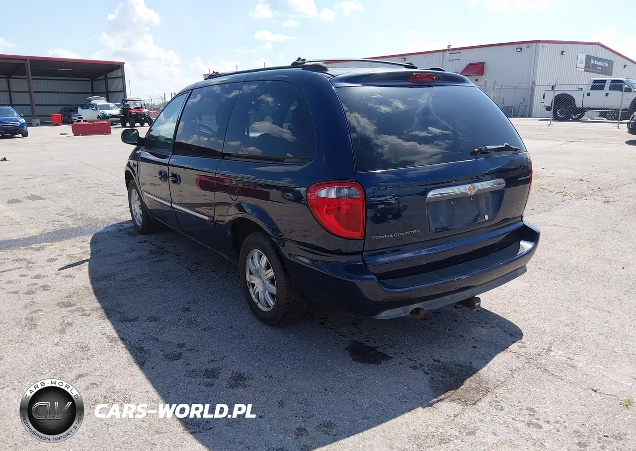 2005 Chrysler Town & Country Touring VIN:2C4GP54L25R508172 - 3