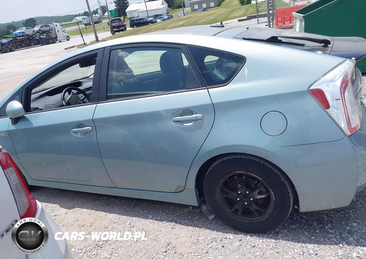 2012 Toyota Prius Three VIN:JTDKN3DU3C1483085 - 14