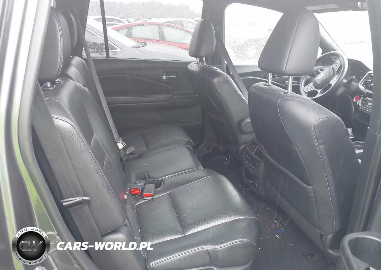 2019 Honda Passport Elite VIN:5FNYF8H02KB004642 - 8