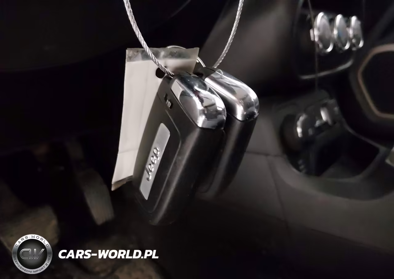 2017 Jeep Renegade Latitude VIN:ZACCJBBB5HPG02726 - 11