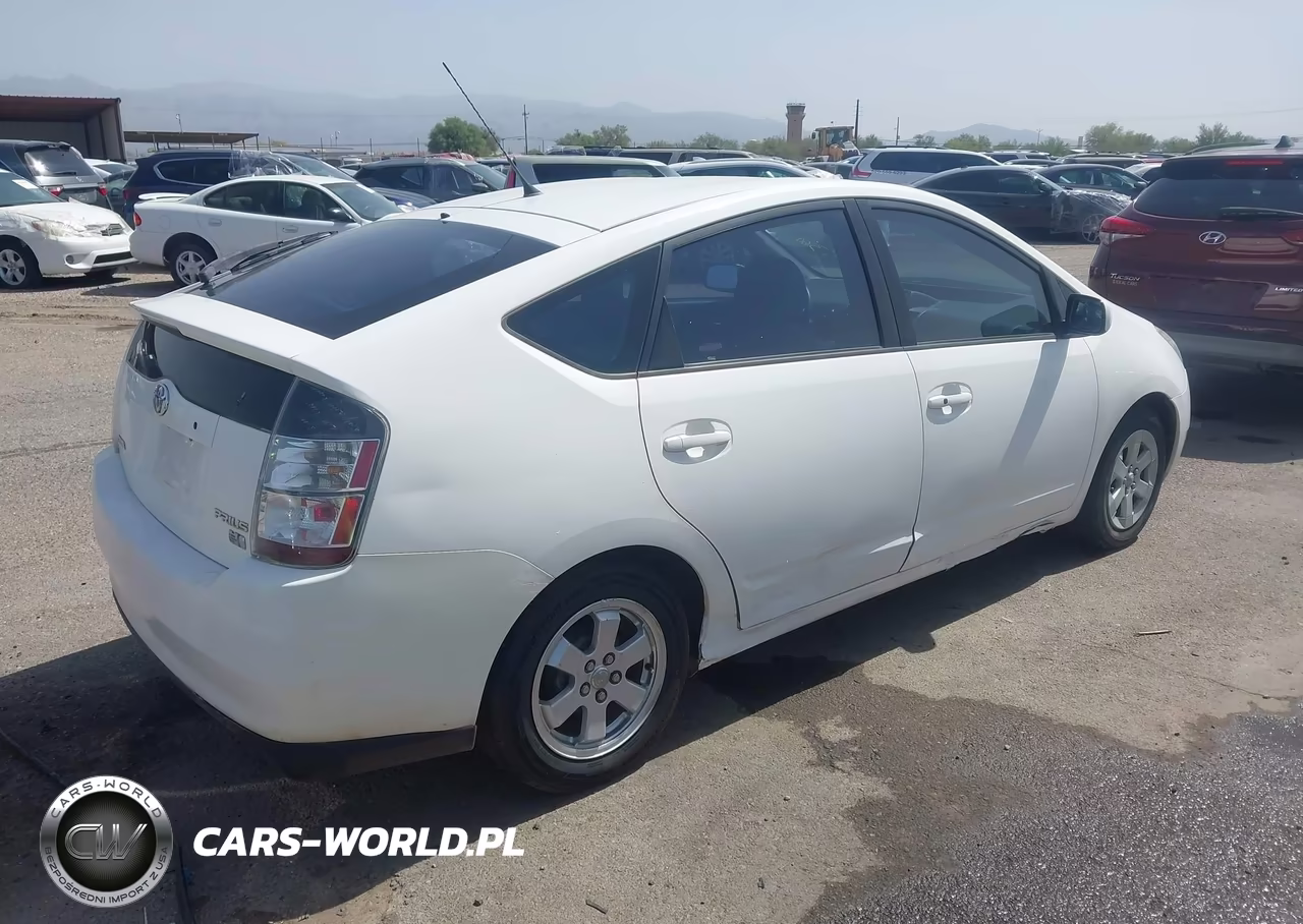 2005 Toyota Prius VIN:JTDKB20U953047986 - 4