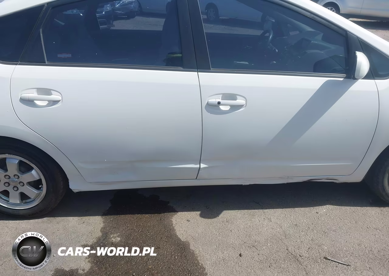 2005 Toyota Prius VIN:JTDKB20U953047986 - 6