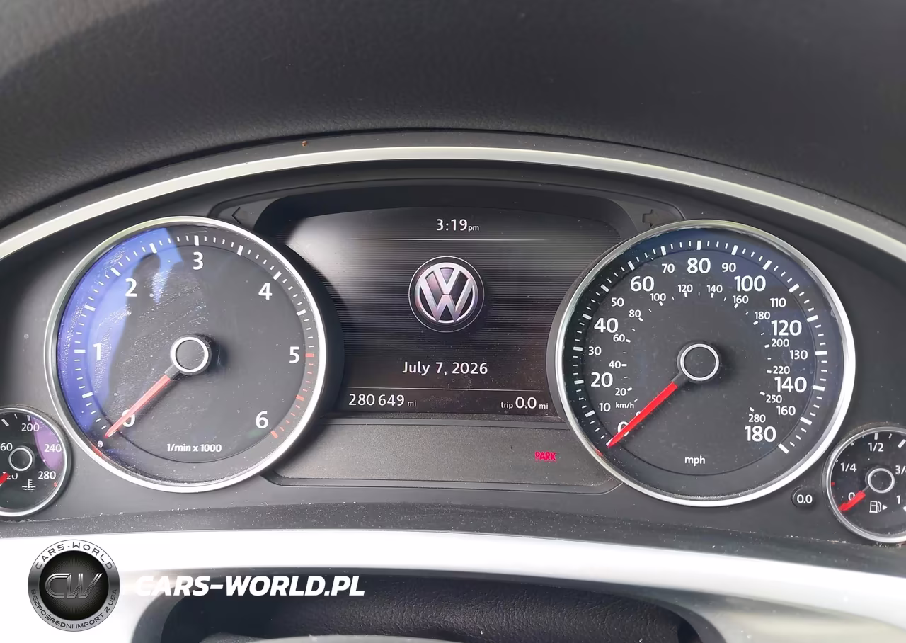 2015 Volkswagen Touareg Tdi Lux VIN:WVGEP9BP5FD002114 - 7
