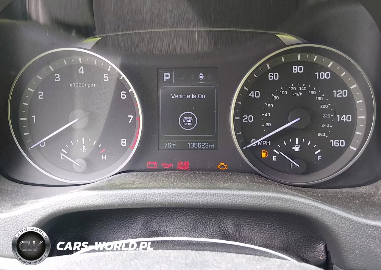 2018 Hyundai Elantra Value Edition VIN:5NPD84LF3JH362457 - 15