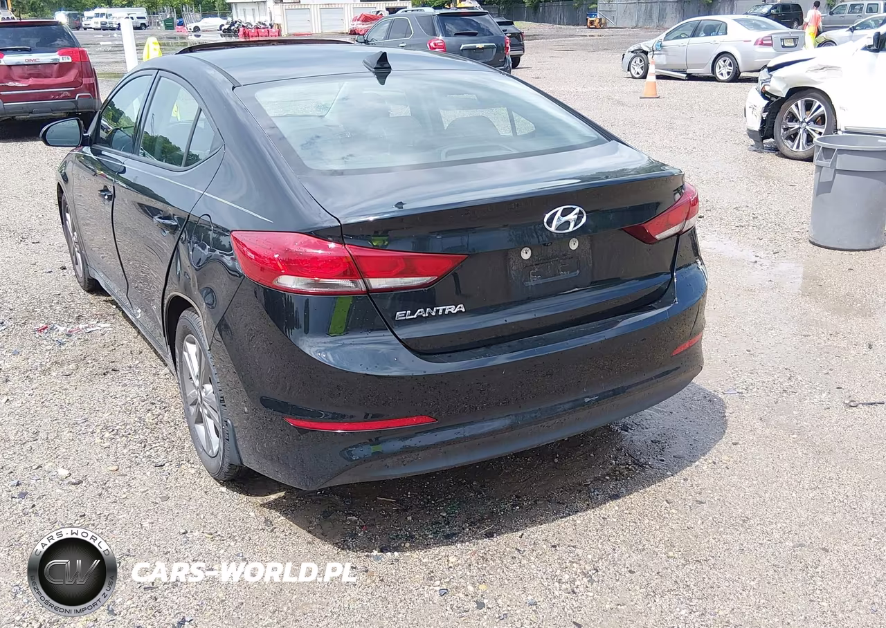 2018 Hyundai Elantra Value Edition VIN:5NPD84LF3JH362457 - 19