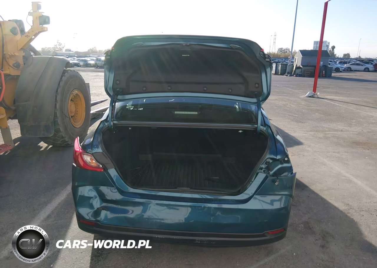2025 Toyota Camry Le VIN:4T1DAACK7SU169649 - 17