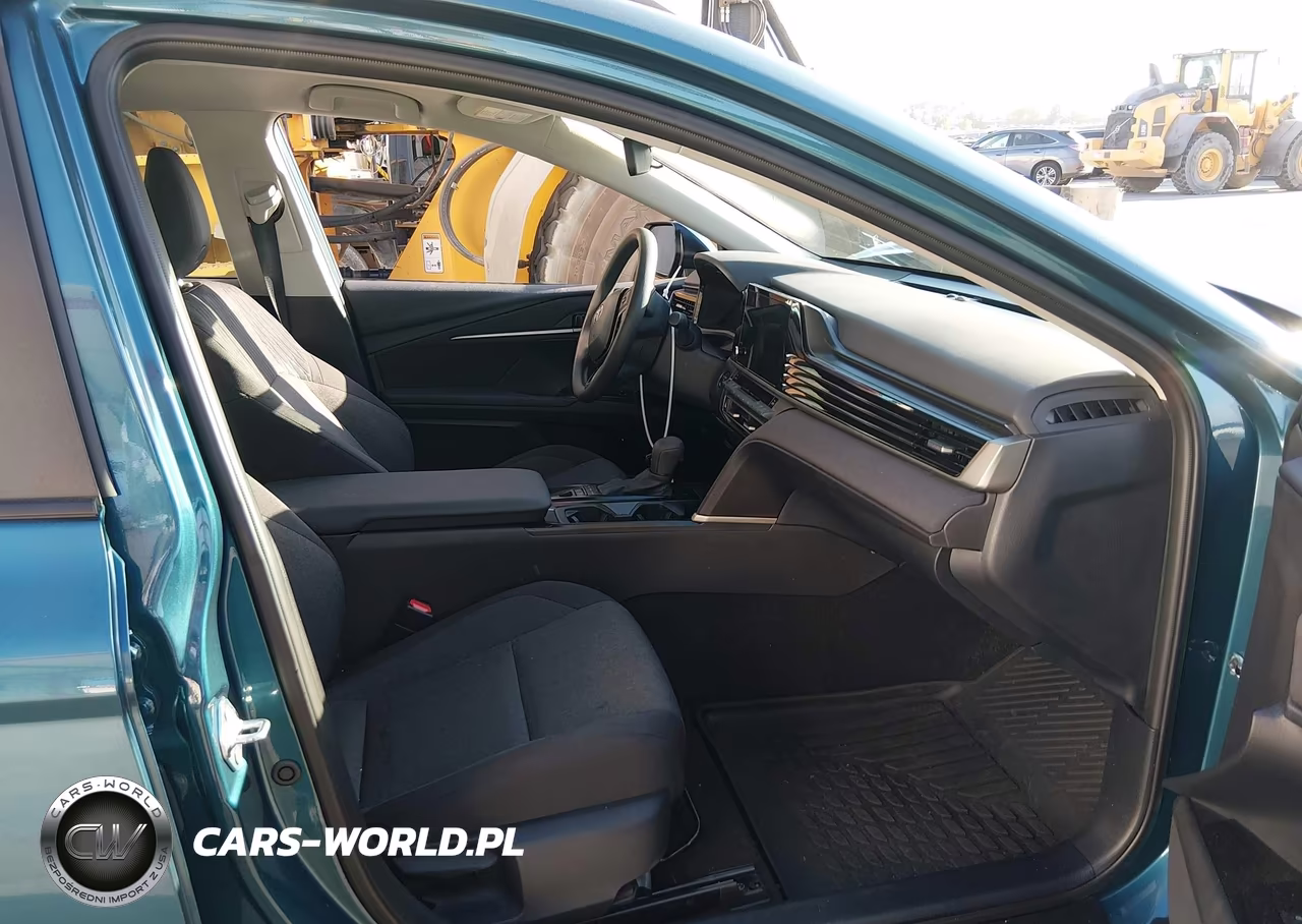 2025 Toyota Camry Le VIN:4T1DAACK7SU169649 - 5