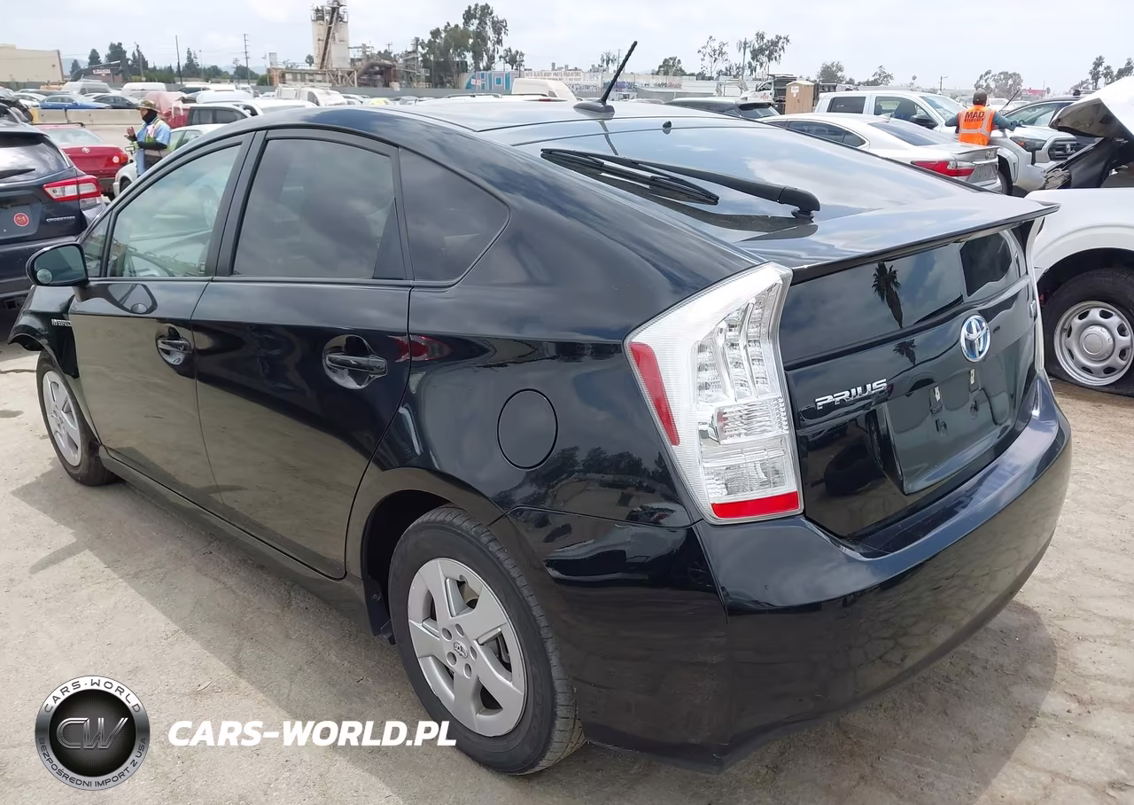 2011 Toyota Prius Three VIN:JTDKN3DU3B0306816 - 3