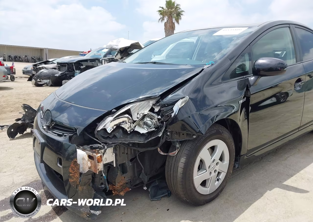 2011 Toyota Prius Three VIN:JTDKN3DU3B0306816 - 6