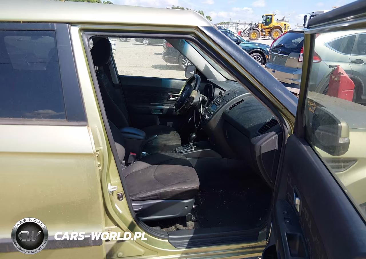 2013 Kia Soul + VIN:KNDJT2A61D7482159 - 5