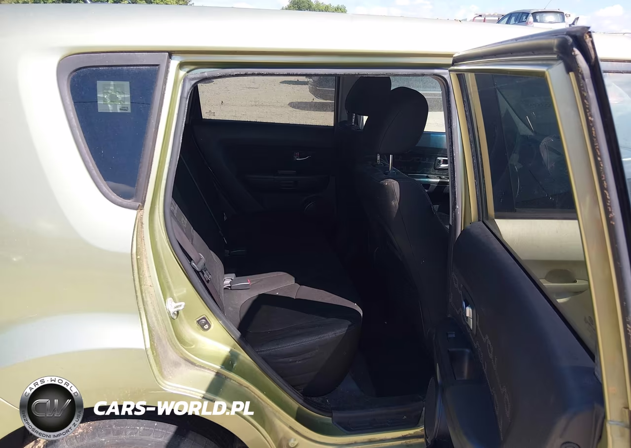 2013 Kia Soul + VIN:KNDJT2A61D7482159 - 8