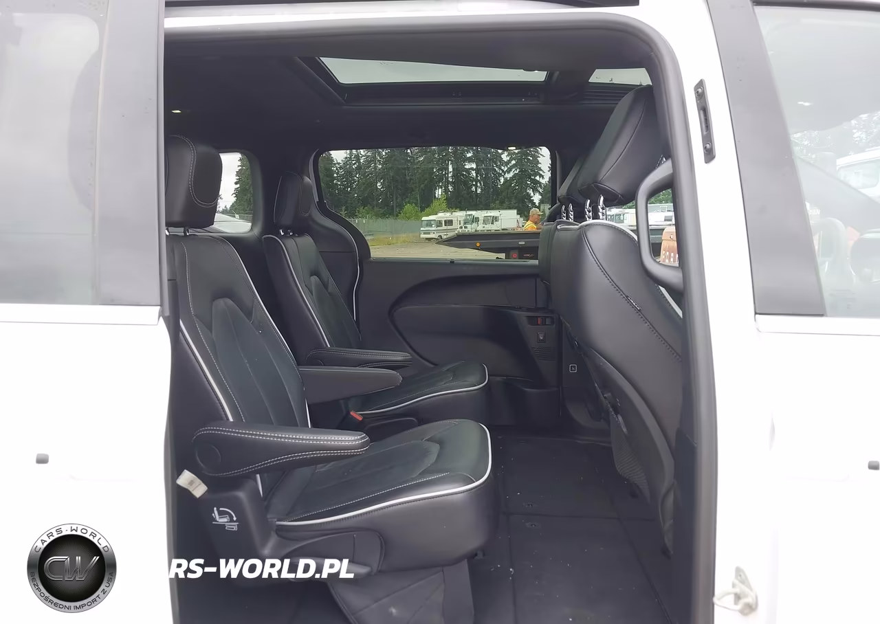 2026 Chrysler Pacifica Limited VIN:2C4RC1GG4TR206004 - 8