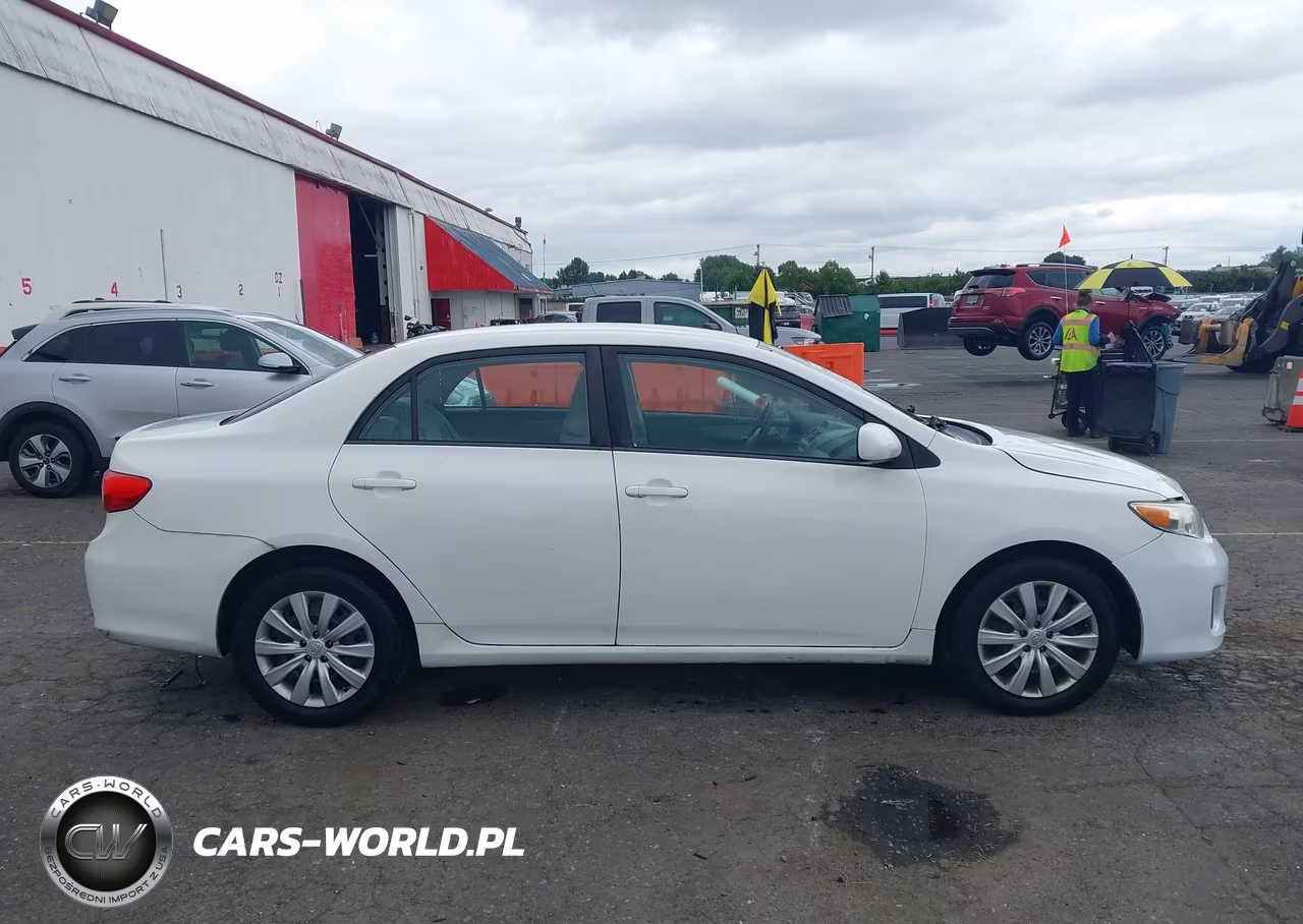2012 Toyota Corolla Le VIN:5YFBU4EE1CP050053 - 13