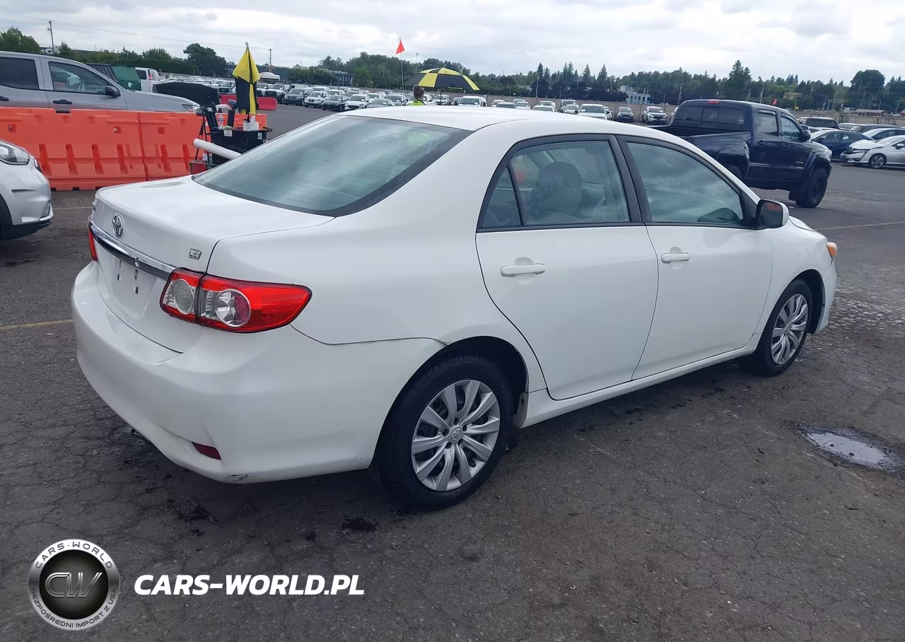 2012 Toyota Corolla Le VIN:5YFBU4EE1CP050053 - 4