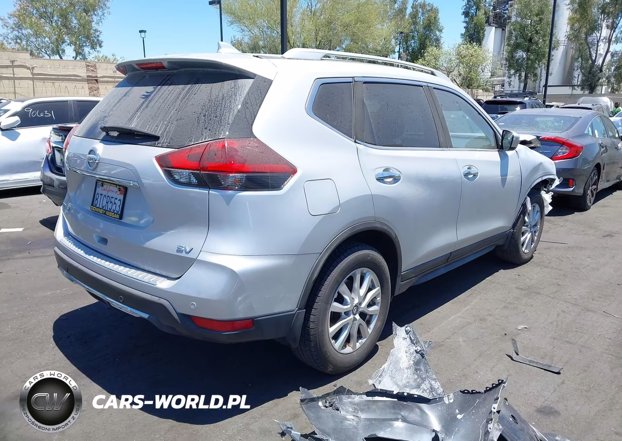 2020 Nissan Rogue Sv Fwd VIN:JN8AT2MT2LW010790 - 4