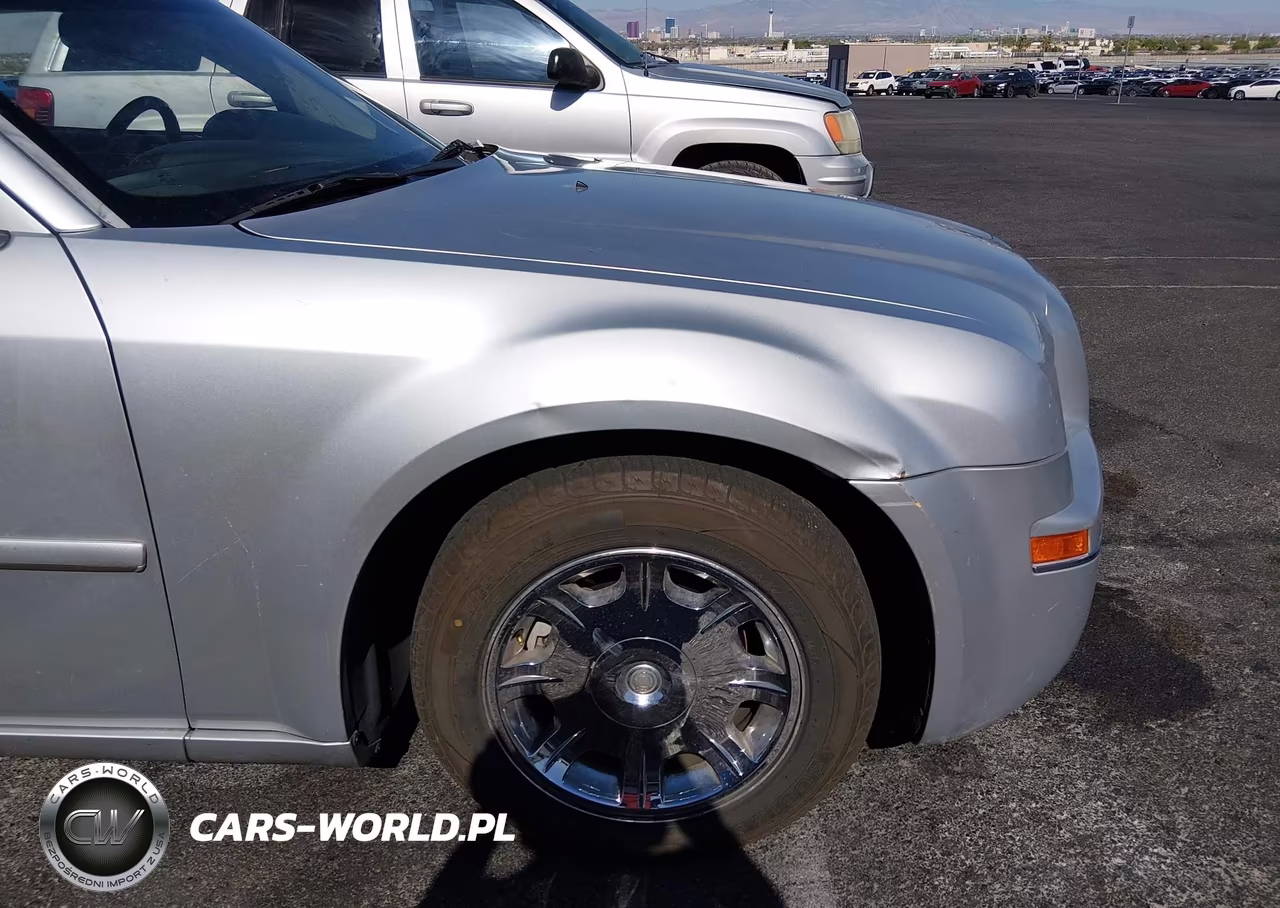 2005 Chrysler 300 Touring VIN:2C3JA53G25H138931 - 13