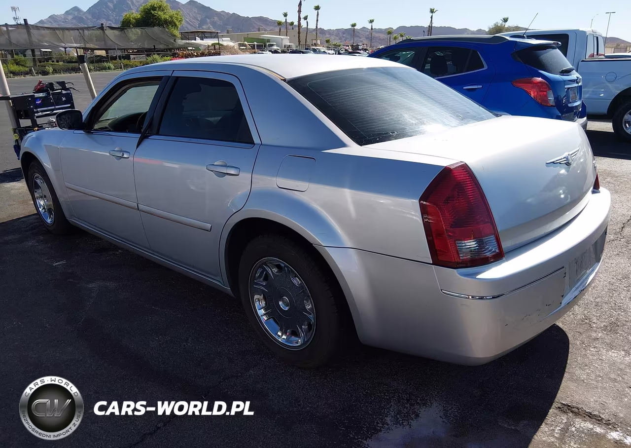 2005 Chrysler 300 Touring VIN:2C3JA53G25H138931 - 3