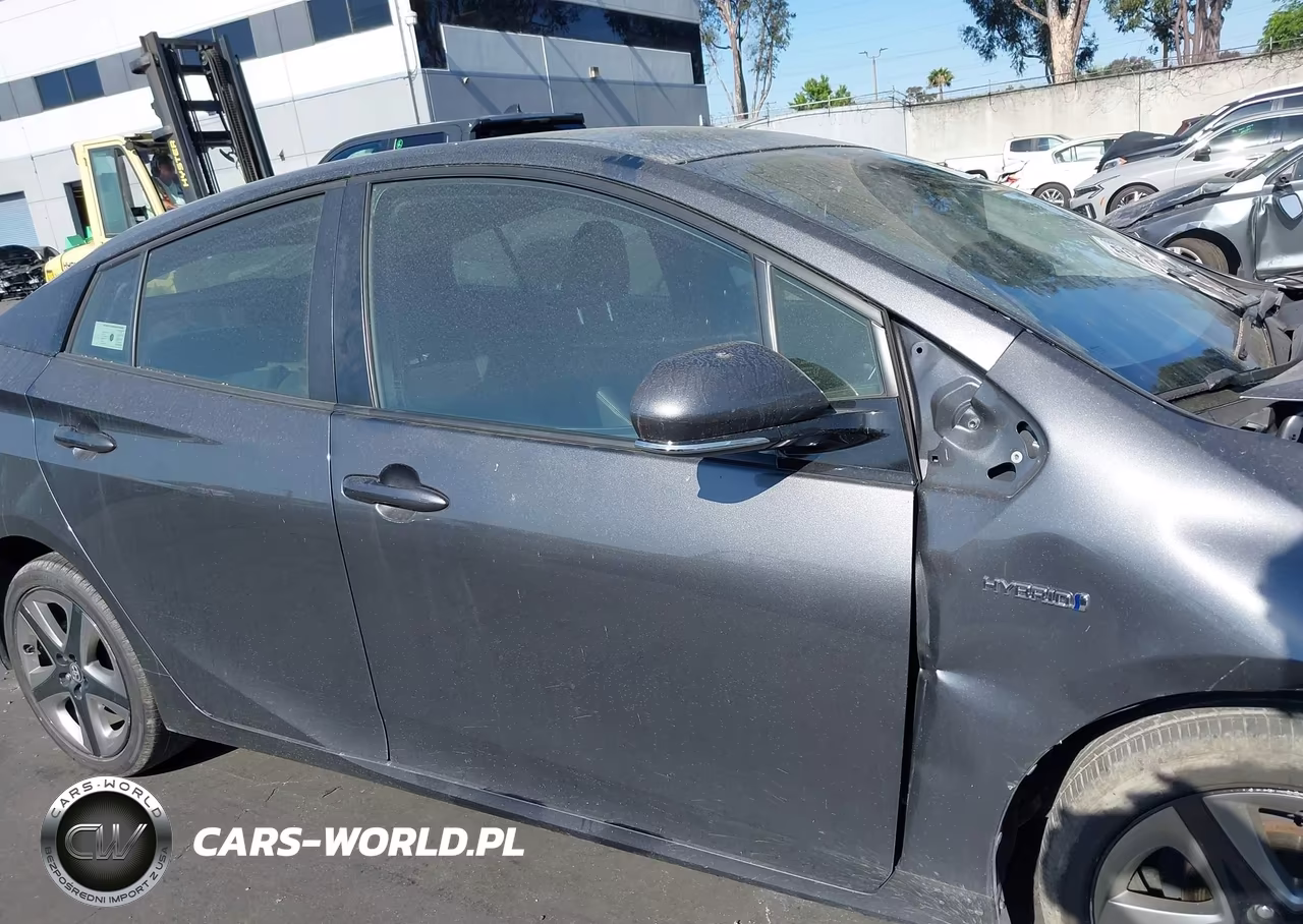 2020 Toyota Prius Xle VIN:JTDKARFU1L3117447 - 14