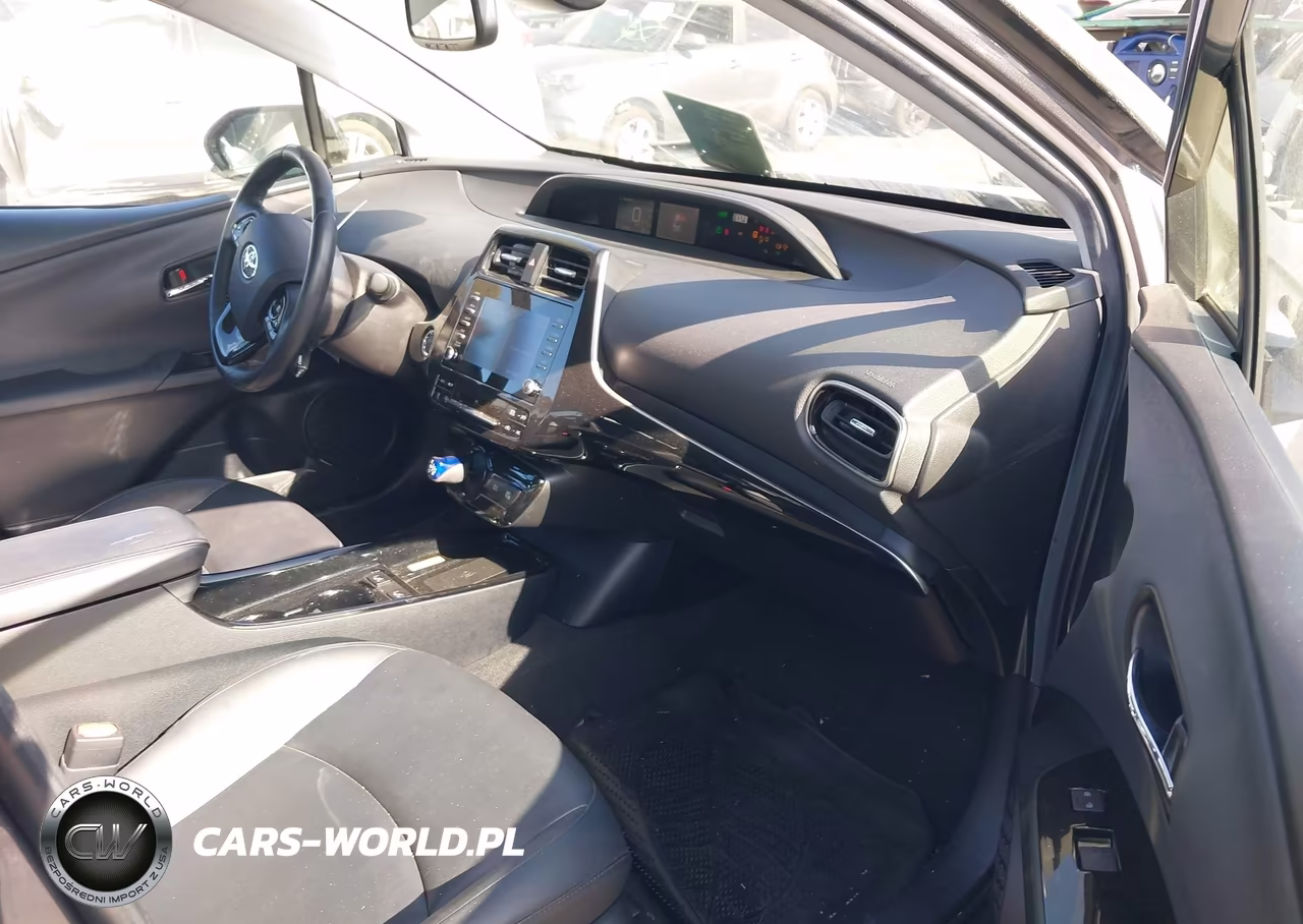 2020 Toyota Prius Xle VIN:JTDKARFU1L3117447 - 5