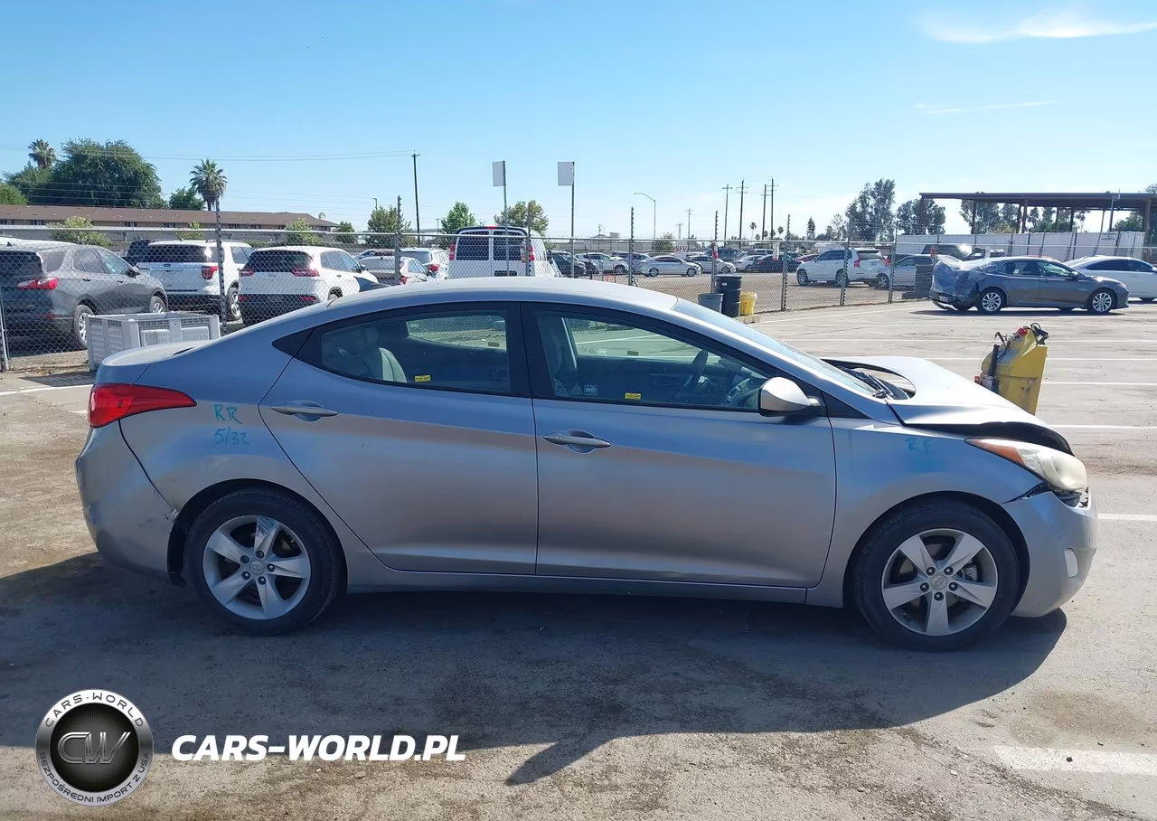 2013 Hyundai Elantra Gls VIN:KMHDH4AE7DU710051 - 14