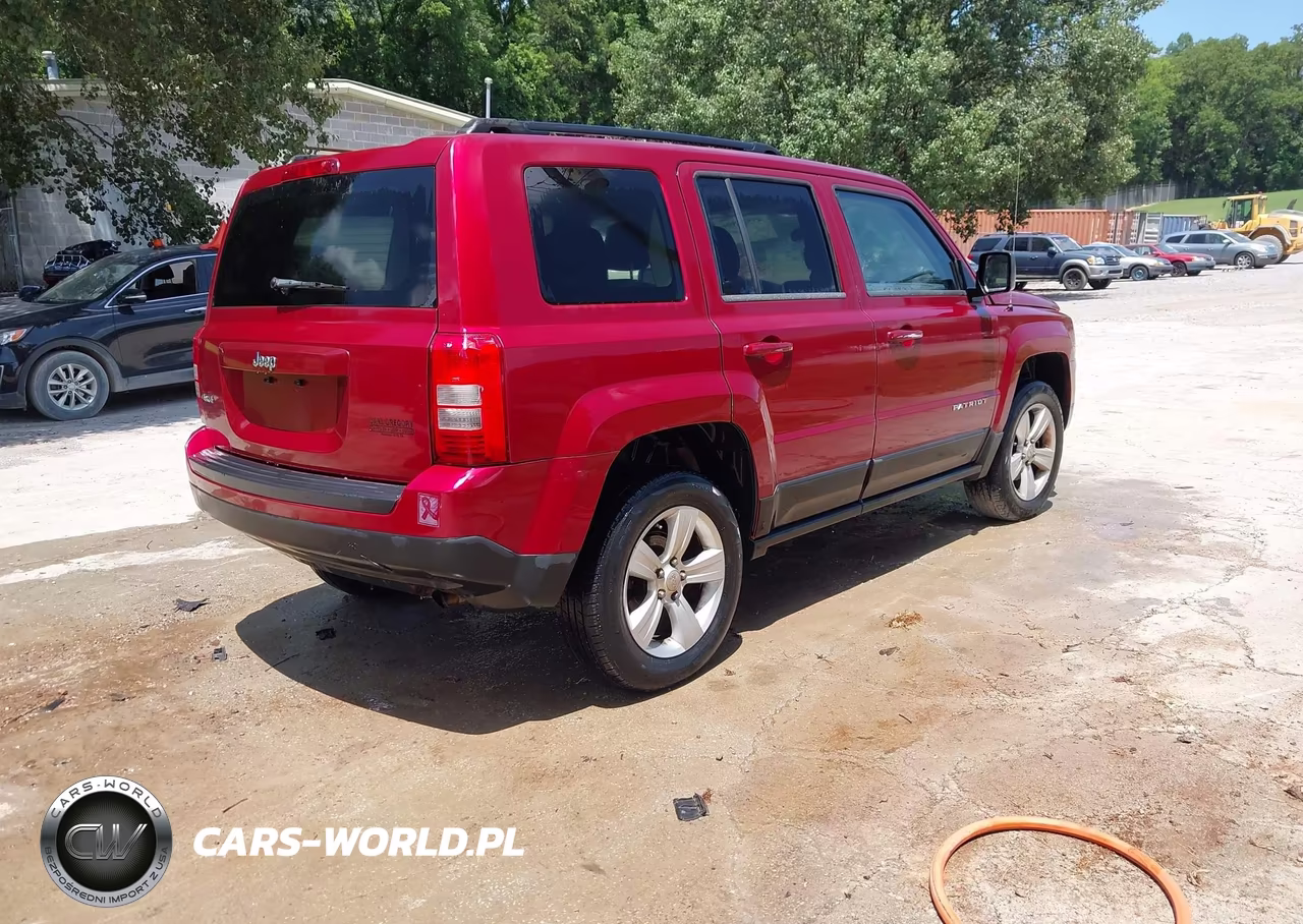 2012 Jeep Patriot Sport VIN:1C4NJRBB0CD608782 - 4