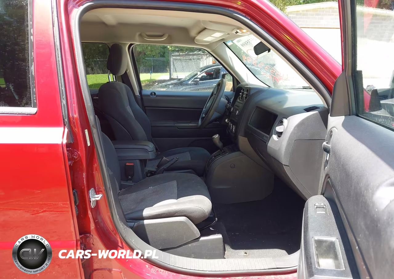 2012 Jeep Patriot Sport VIN:1C4NJRBB0CD608782 - 5