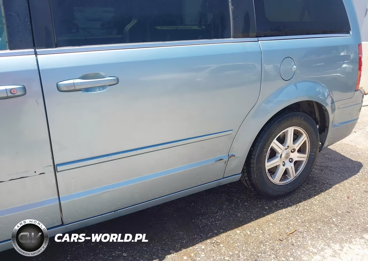 2008 Chrysler Town & Country Touring VIN:2A8HR54P98R699961 - 6