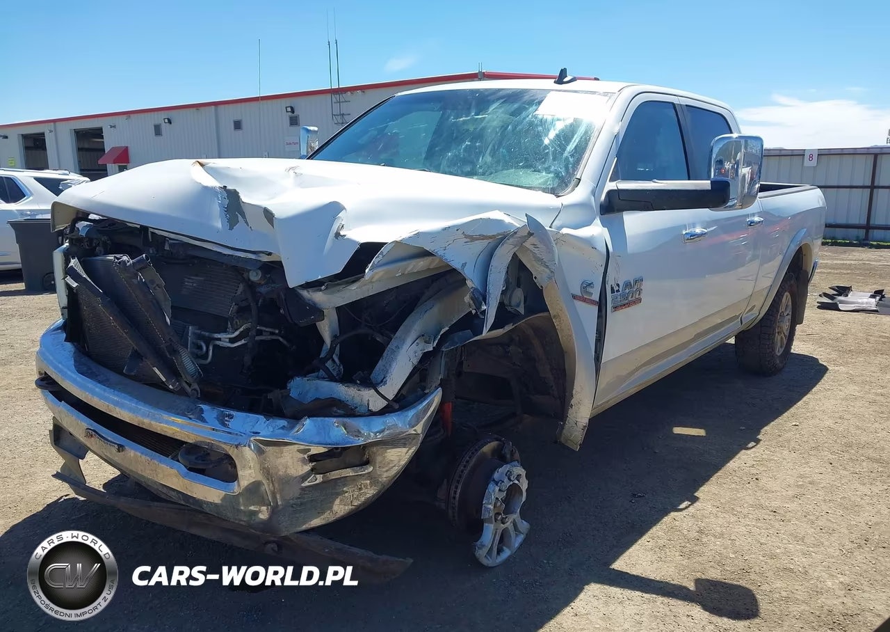 2014 Ram 2500 Laramie VIN:3C6UR5FL2EG283792 - 2