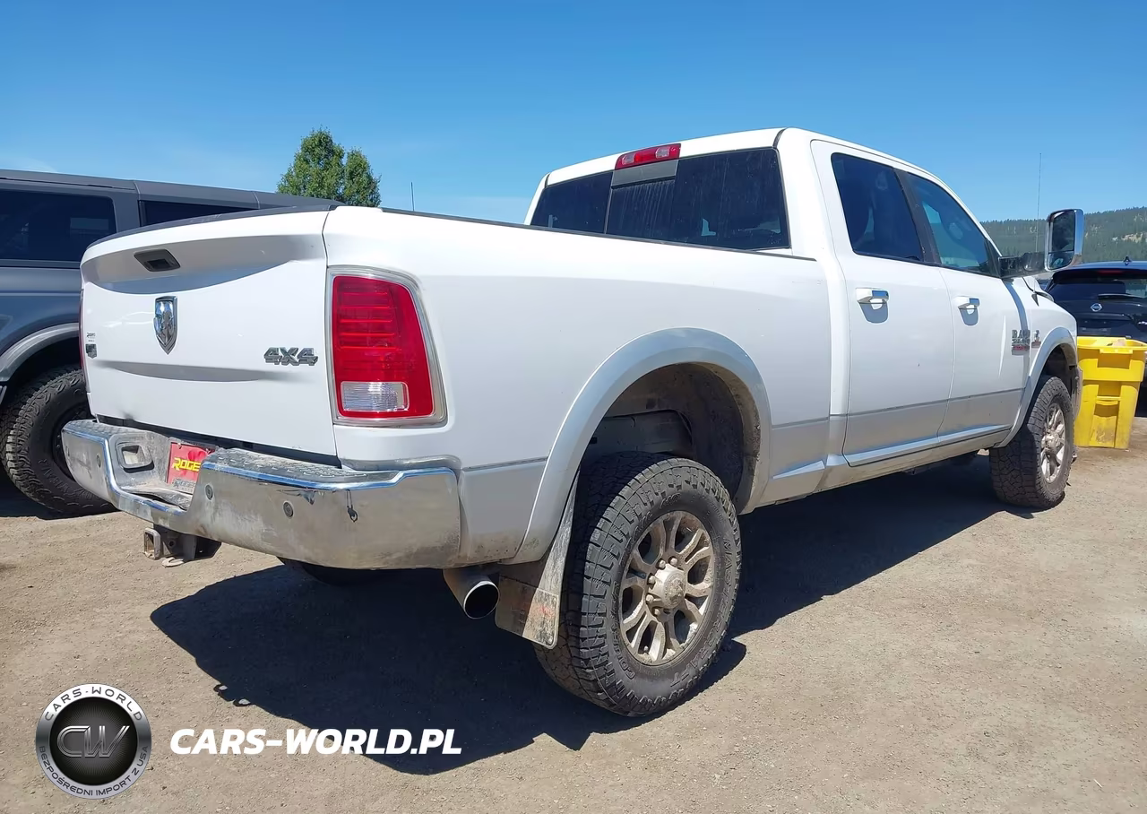 2014 Ram 2500 Laramie VIN:3C6UR5FL2EG283792 - 4