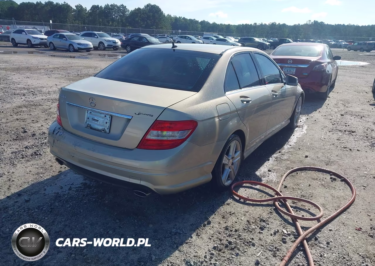 2011 Mercedes-Benz C 300 Sport VIN:WDDGF5EB9BR136510 - 4