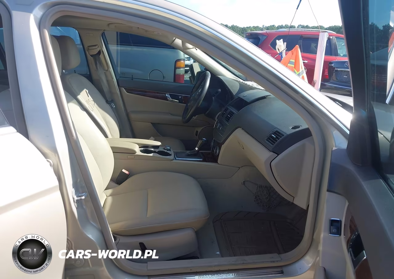2011 Mercedes-Benz C 300 Sport VIN:WDDGF5EB9BR136510 - 5
