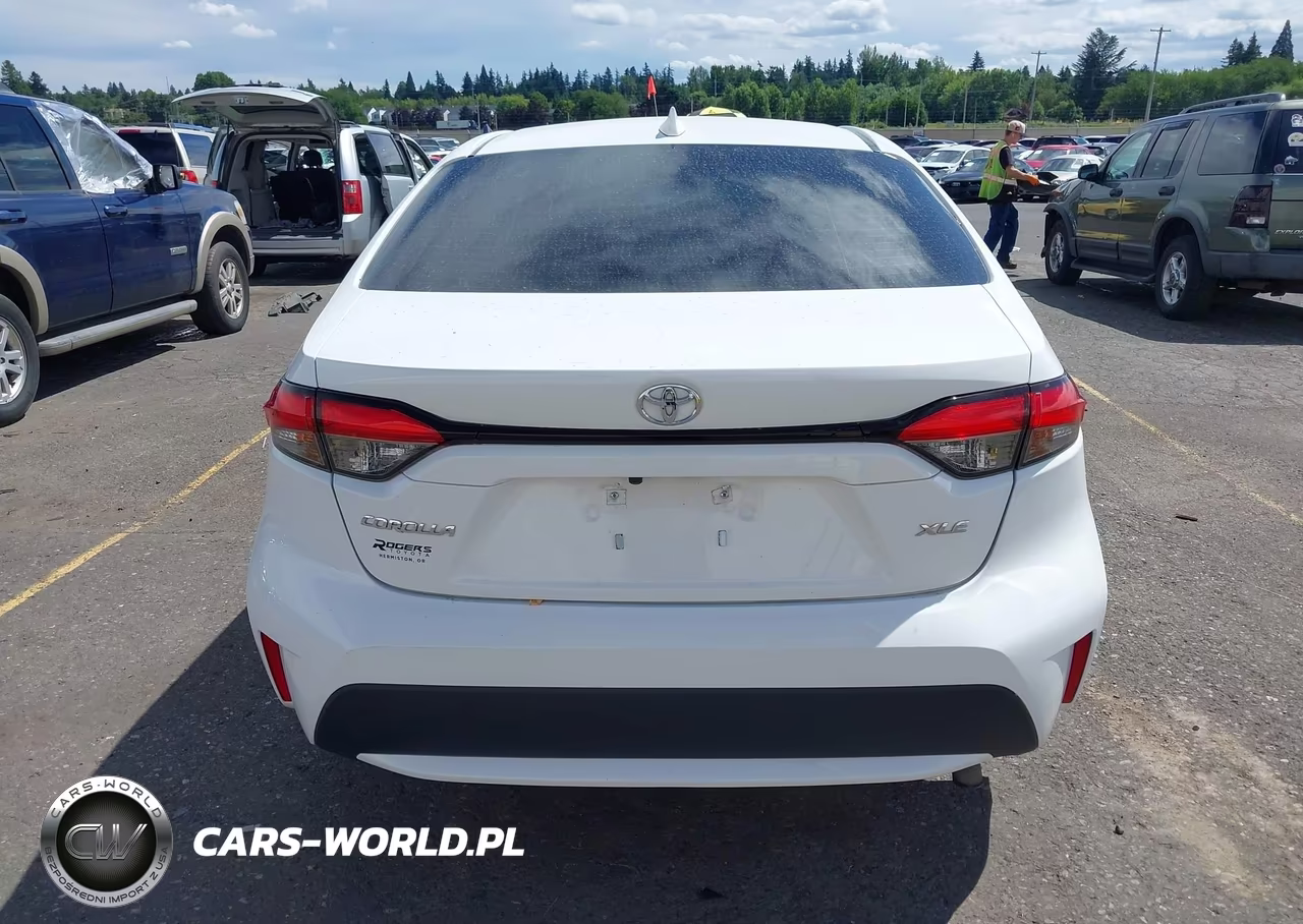 2022 Toyota Corolla Xle VIN:5YFFPMAE3NP293526 - 17