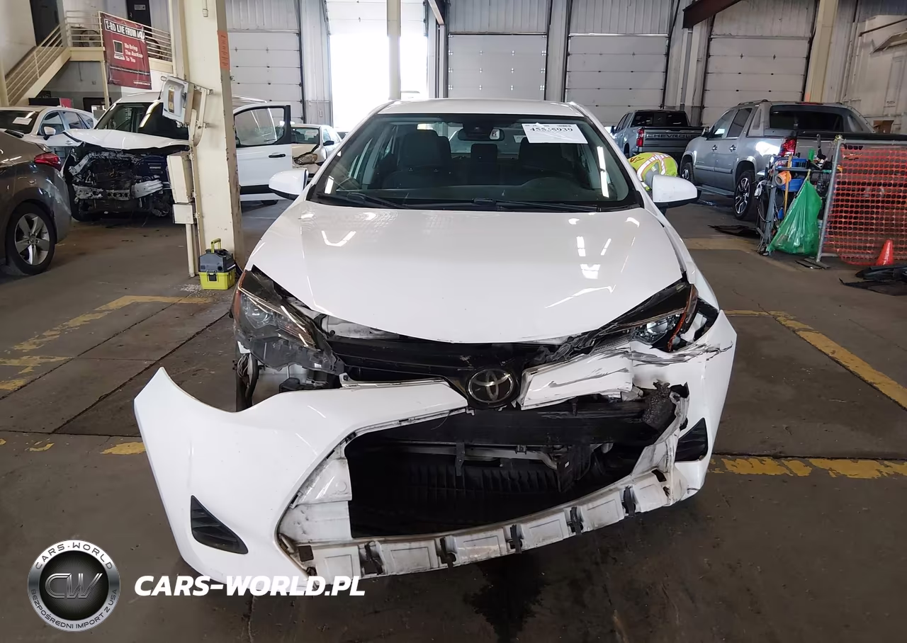 2019 Toyota Corolla Le VIN:2T1BURHEXKC235368 - 13