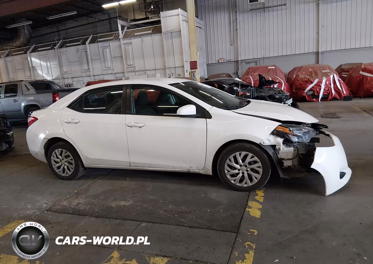 2019 Toyota Corolla Le VIN:2T1BURHEXKC235368 - 14